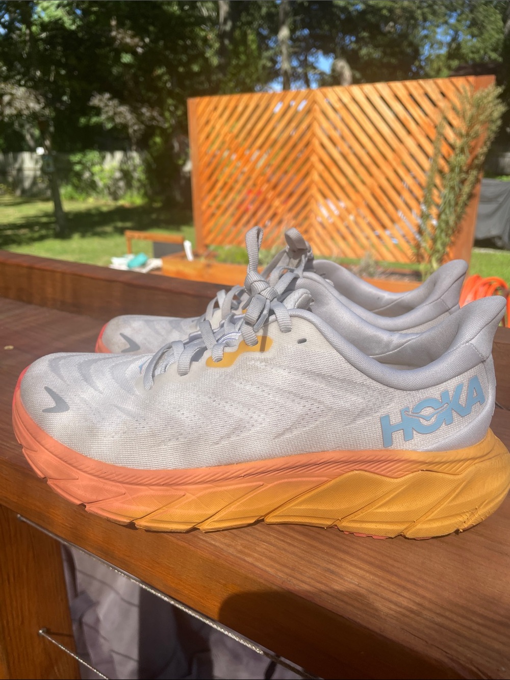 Womens Size 7 Hokas
